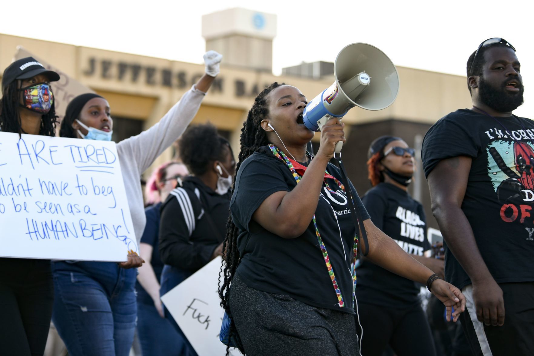 St Louis. demonstrators march in solidarity with Minneapolis protestors